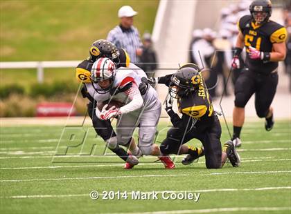 Thumbnail 1 in Garland vs. Belton (UIL 6A Bi-District Playoff) photogallery.
