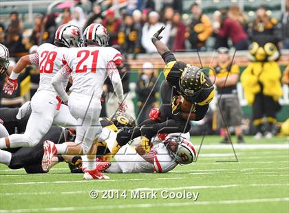 Thumbnail 3 in Garland vs. Belton (UIL 6A Bi-District Playoff) photogallery.