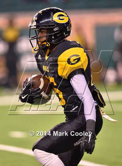 Thumbnail 3 in Garland vs. Belton (UIL 6A Bi-District Playoff) photogallery.