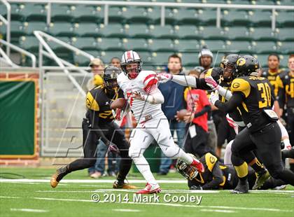 Thumbnail 1 in Garland vs. Belton (UIL 6A Bi-District Playoff) photogallery.