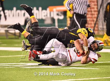 Thumbnail 1 in Garland vs. Belton (UIL 6A Bi-District Playoff) photogallery.