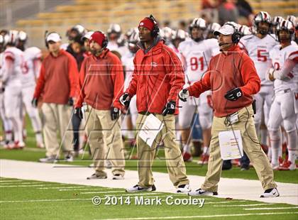 Thumbnail 1 in Garland vs. Belton (UIL 6A Bi-District Playoff) photogallery.