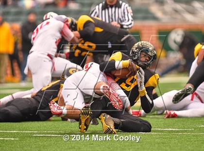 Thumbnail 1 in Garland vs. Belton (UIL 6A Bi-District Playoff) photogallery.