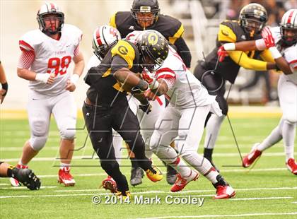 Thumbnail 3 in Garland vs. Belton (UIL 6A Bi-District Playoff) photogallery.