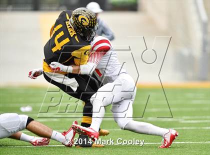 Thumbnail 3 in Garland vs. Belton (UIL 6A Bi-District Playoff) photogallery.