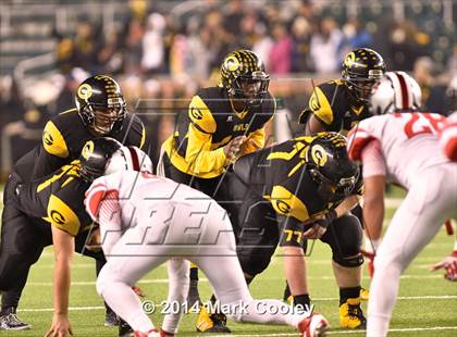 Thumbnail 1 in Garland vs. Belton (UIL 6A Bi-District Playoff) photogallery.