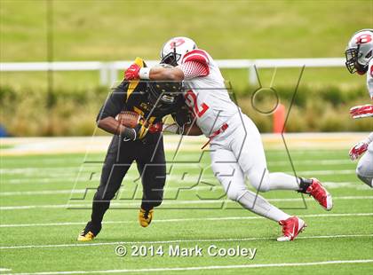 Thumbnail 2 in Garland vs. Belton (UIL 6A Bi-District Playoff) photogallery.