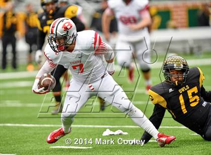 Thumbnail 1 in Garland vs. Belton (UIL 6A Bi-District Playoff) photogallery.