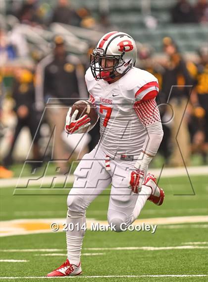 Thumbnail 2 in Garland vs. Belton (UIL 6A Bi-District Playoff) photogallery.
