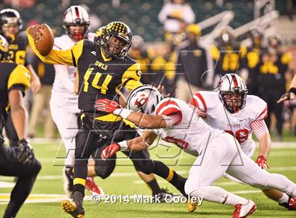 Thumbnail 3 in Garland vs. Belton (UIL 6A Bi-District Playoff) photogallery.