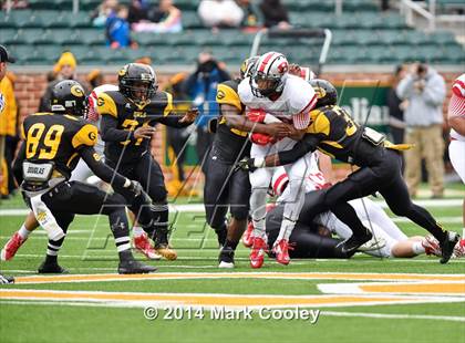 Thumbnail 2 in Garland vs. Belton (UIL 6A Bi-District Playoff) photogallery.