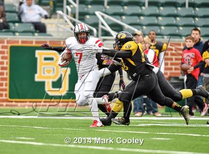 Thumbnail 3 in Garland vs. Belton (UIL 6A Bi-District Playoff) photogallery.