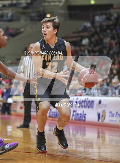 Thumbnail 3 in San Joaquin Memorial vs. San Luis Obispo (CIF CS DII Final) photogallery.