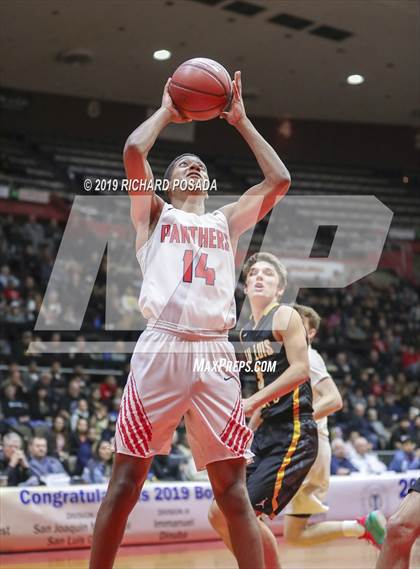 Thumbnail 3 in San Joaquin Memorial vs. San Luis Obispo (CIF CS DII Final) photogallery.
