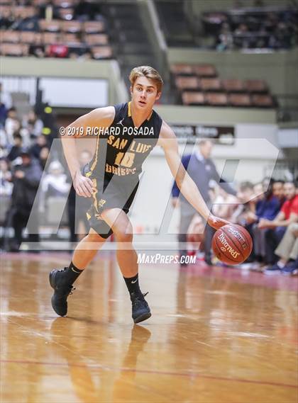 Thumbnail 2 in San Joaquin Memorial vs. San Luis Obispo (CIF CS DII Final) photogallery.