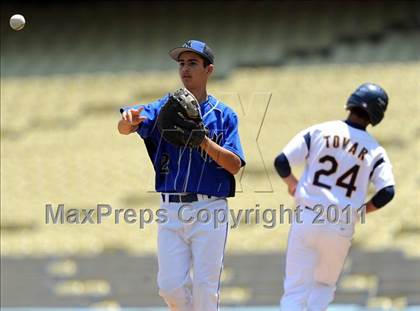 Thumbnail 3 in North Hollywood vs. Wilson (CIF LACS D2 Final) photogallery.