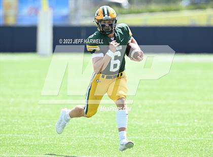 Thumbnail 3 in Center Grove vs. St. Edward photogallery.