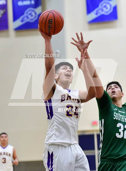 Thumbnail 2 in Brackenridge Vs Southwest (SAISD Invitational) photogallery.