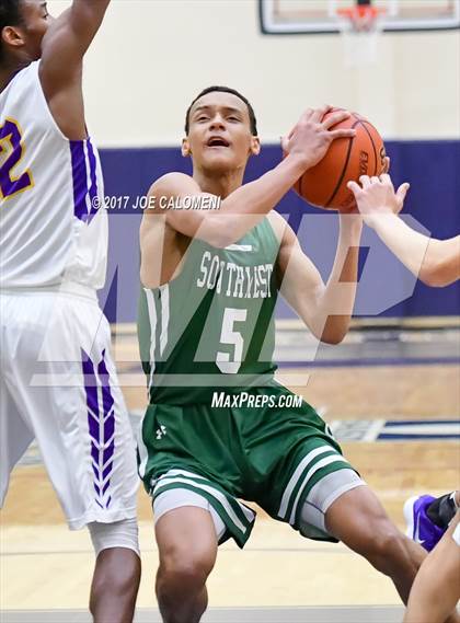 Thumbnail 2 in Brackenridge Vs Southwest (SAISD Invitational) photogallery.