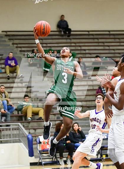 Thumbnail 1 in Brackenridge Vs Southwest (SAISD Invitational) photogallery.