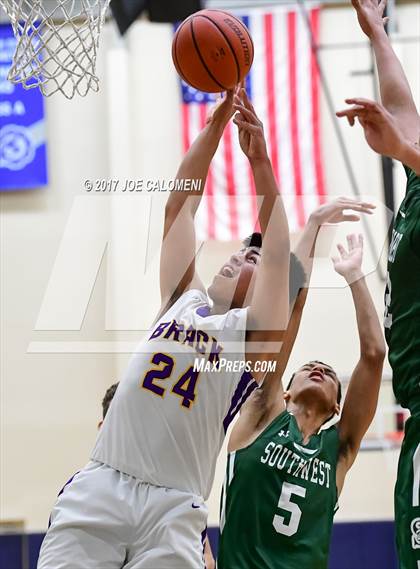 Thumbnail 3 in Brackenridge Vs Southwest (SAISD Invitational) photogallery.
