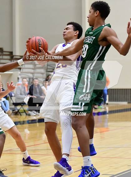 Thumbnail 3 in Brackenridge Vs Southwest (SAISD Invitational) photogallery.