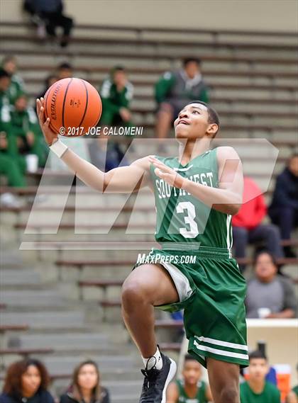 Thumbnail 3 in Brackenridge Vs Southwest (SAISD Invitational) photogallery.