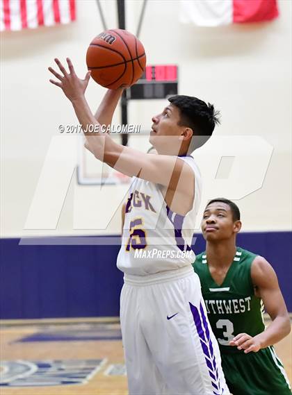 Thumbnail 3 in Brackenridge Vs Southwest (SAISD Invitational) photogallery.