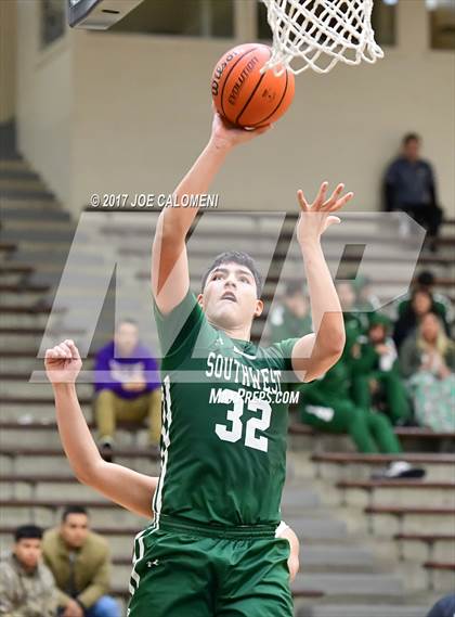 Thumbnail 2 in Brackenridge Vs Southwest (SAISD Invitational) photogallery.