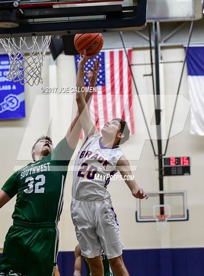 Thumbnail 3 in Brackenridge Vs Southwest (SAISD Invitational) photogallery.