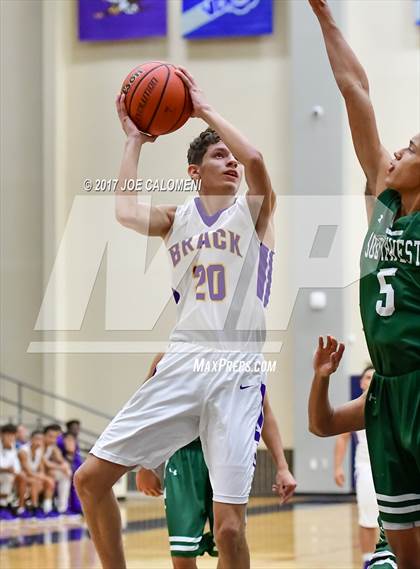 Thumbnail 3 in Brackenridge Vs Southwest (SAISD Invitational) photogallery.