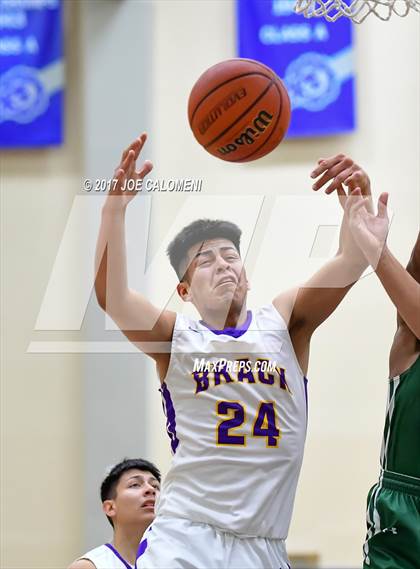 Thumbnail 2 in Brackenridge Vs Southwest (SAISD Invitational) photogallery.