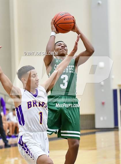 Thumbnail 3 in Brackenridge Vs Southwest (SAISD Invitational) photogallery.