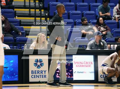 Thumbnail 1 in Waxahachie vs. King (Cy-Hoops Invitational) photogallery.
