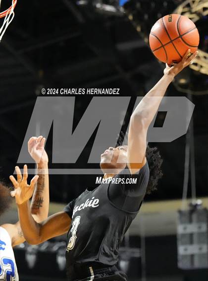 Thumbnail 3 in Waxahachie vs. King (Cy-Hoops Invitational) photogallery.