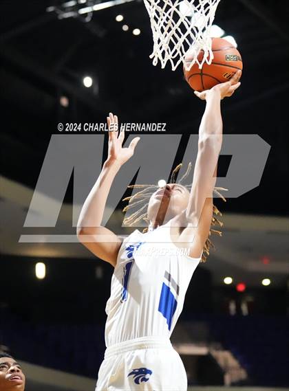 Thumbnail 3 in Waxahachie vs. King (Cy-Hoops Invitational) photogallery.