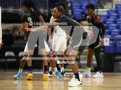 Thumbnail 2 in Waxahachie vs. King (Cy-Hoops Invitational) photogallery.