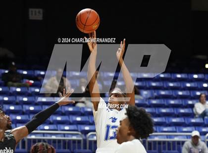 Thumbnail 2 in Waxahachie vs. King (Cy-Hoops Invitational) photogallery.