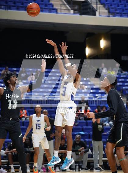 Thumbnail 1 in Waxahachie vs. King (Cy-Hoops Invitational) photogallery.