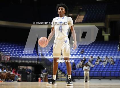 Thumbnail 2 in Waxahachie vs. King (Cy-Hoops Invitational) photogallery.