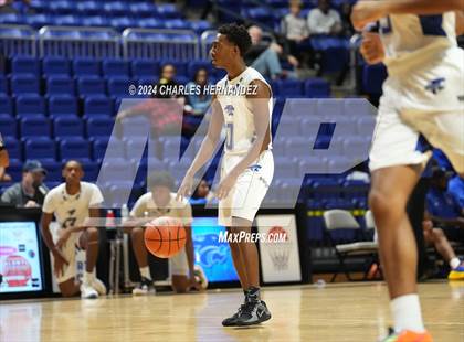 Thumbnail 2 in Waxahachie vs. King (Cy-Hoops Invitational) photogallery.