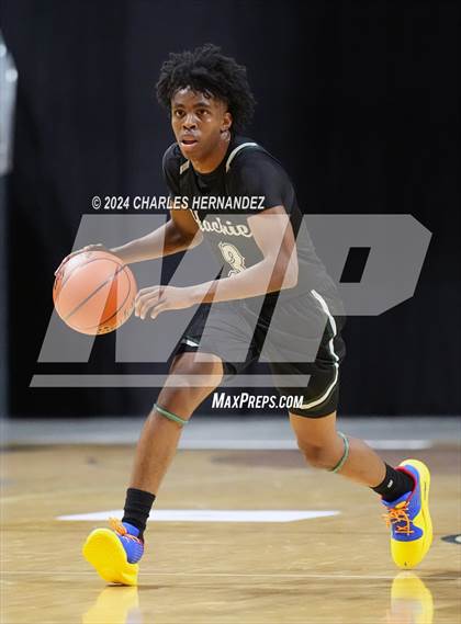 Thumbnail 2 in Waxahachie vs. King (Cy-Hoops Invitational) photogallery.