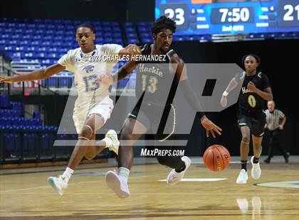Thumbnail 2 in Waxahachie vs. King (Cy-Hoops Invitational) photogallery.