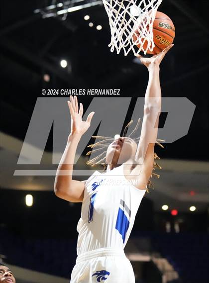 Thumbnail 1 in Waxahachie vs. King (Cy-Hoops Invitational) photogallery.