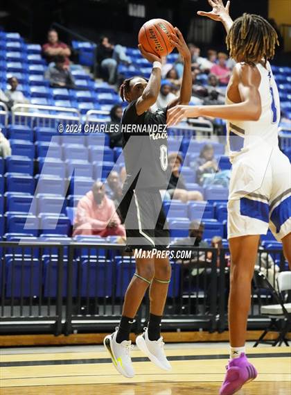 Thumbnail 2 in Waxahachie vs. King (Cy-Hoops Invitational) photogallery.
