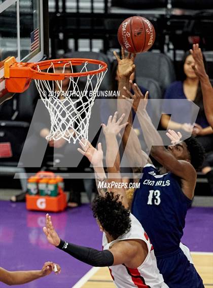 Thumbnail 2 in Chino Hills vs. James Logan (CIF State D1 Final) photogallery.