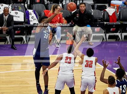 Thumbnail 3 in Chino Hills vs. James Logan (CIF State D1 Final) photogallery.