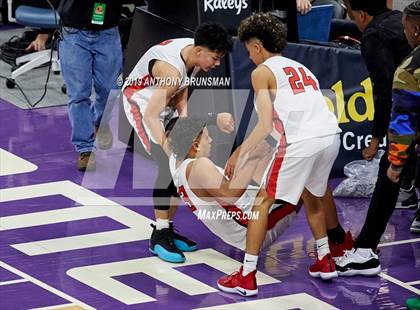 Thumbnail 2 in Chino Hills vs. James Logan (CIF State D1 Final) photogallery.