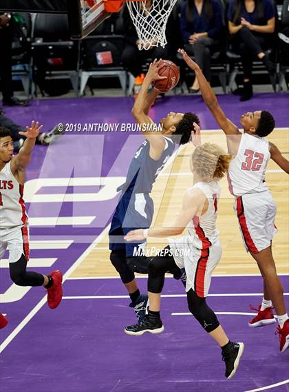 Thumbnail 1 in Chino Hills vs. James Logan (CIF State D1 Final) photogallery.