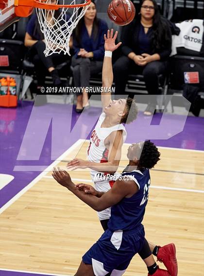 Thumbnail 1 in Chino Hills vs. James Logan (CIF State D1 Final) photogallery.